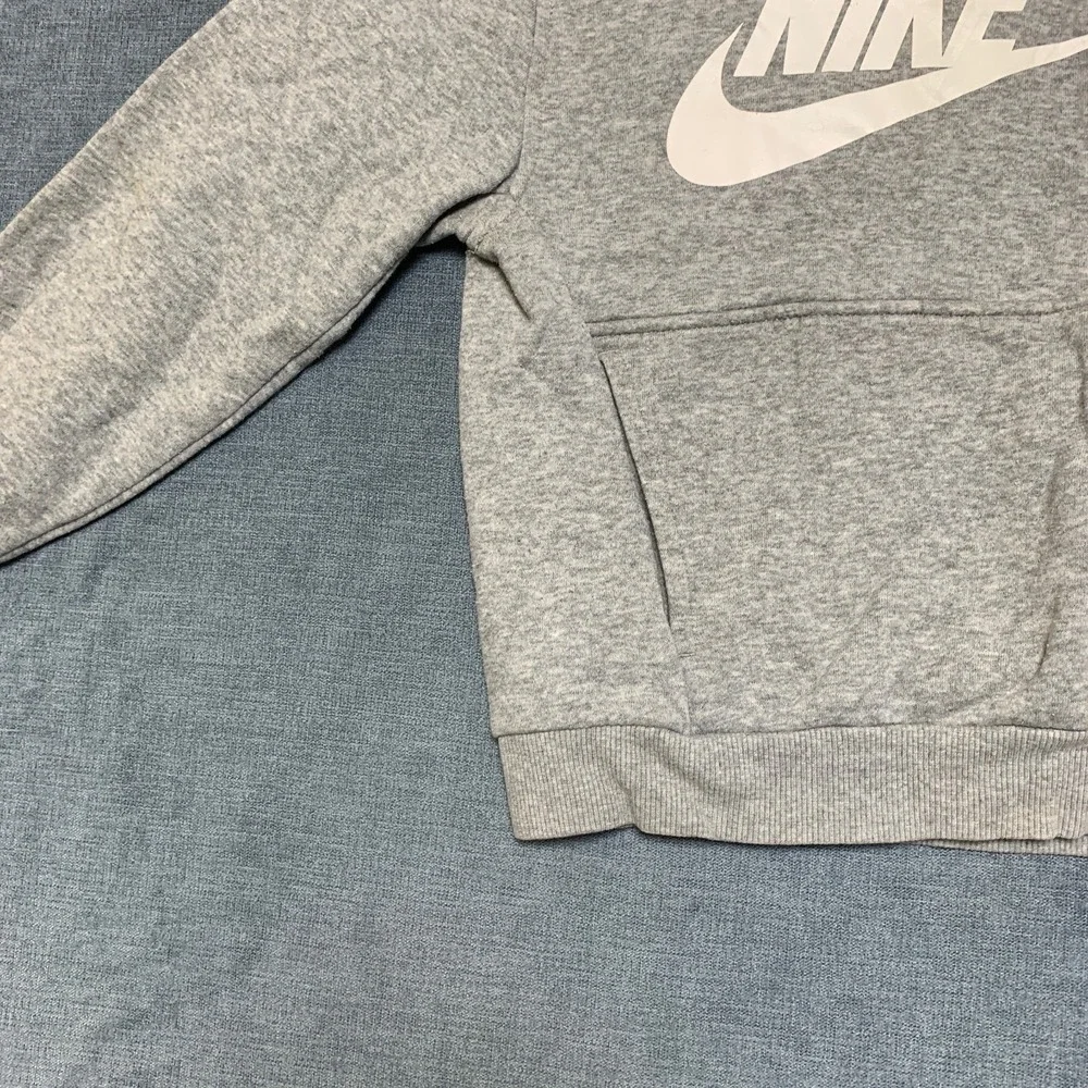 Nike Hoodie Kids Small Gray Swoosh Logo Kangaroo‎ Pocket Long Sleeve Pullover